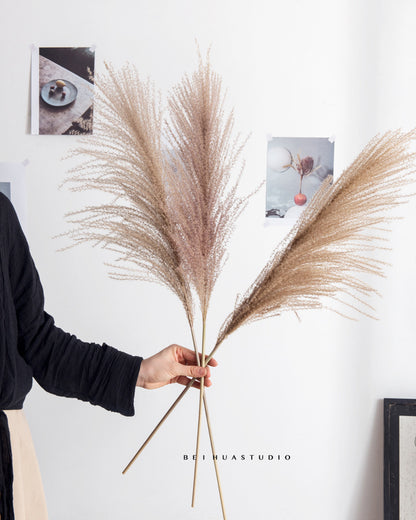 Dried Reed Flower